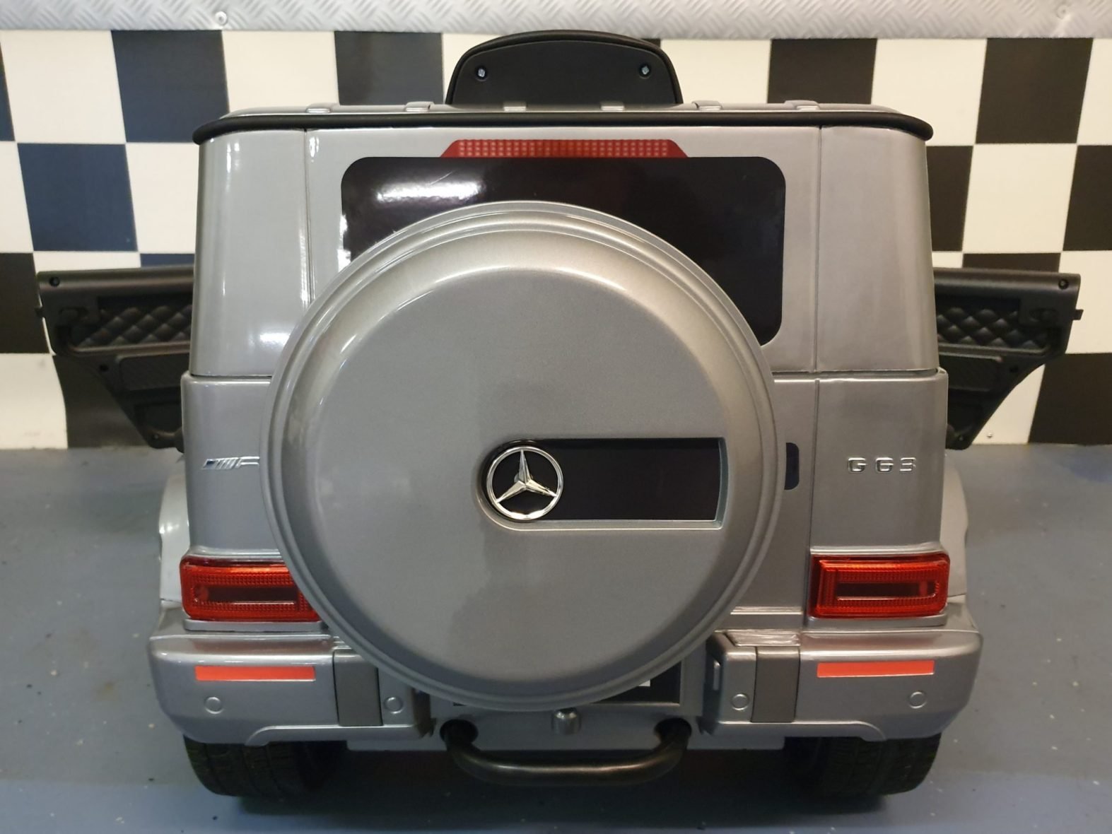 Accu-auto-Mercedes-G63