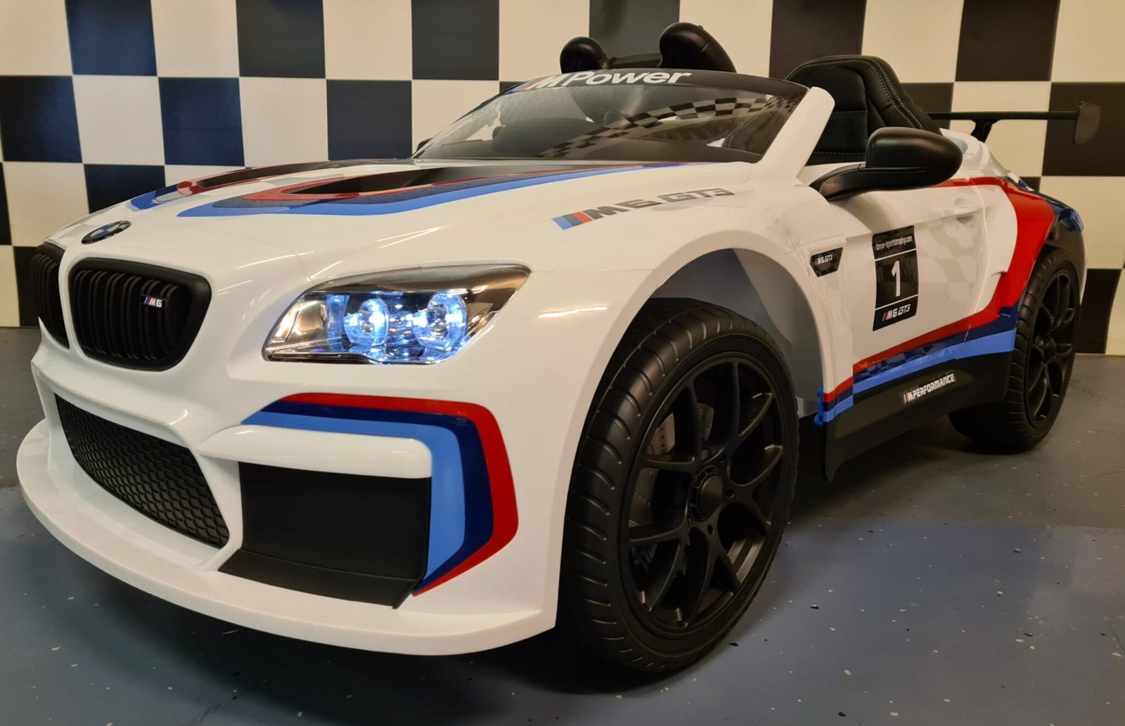 Elektrische-auto-kind-BMW-M6-GT3
