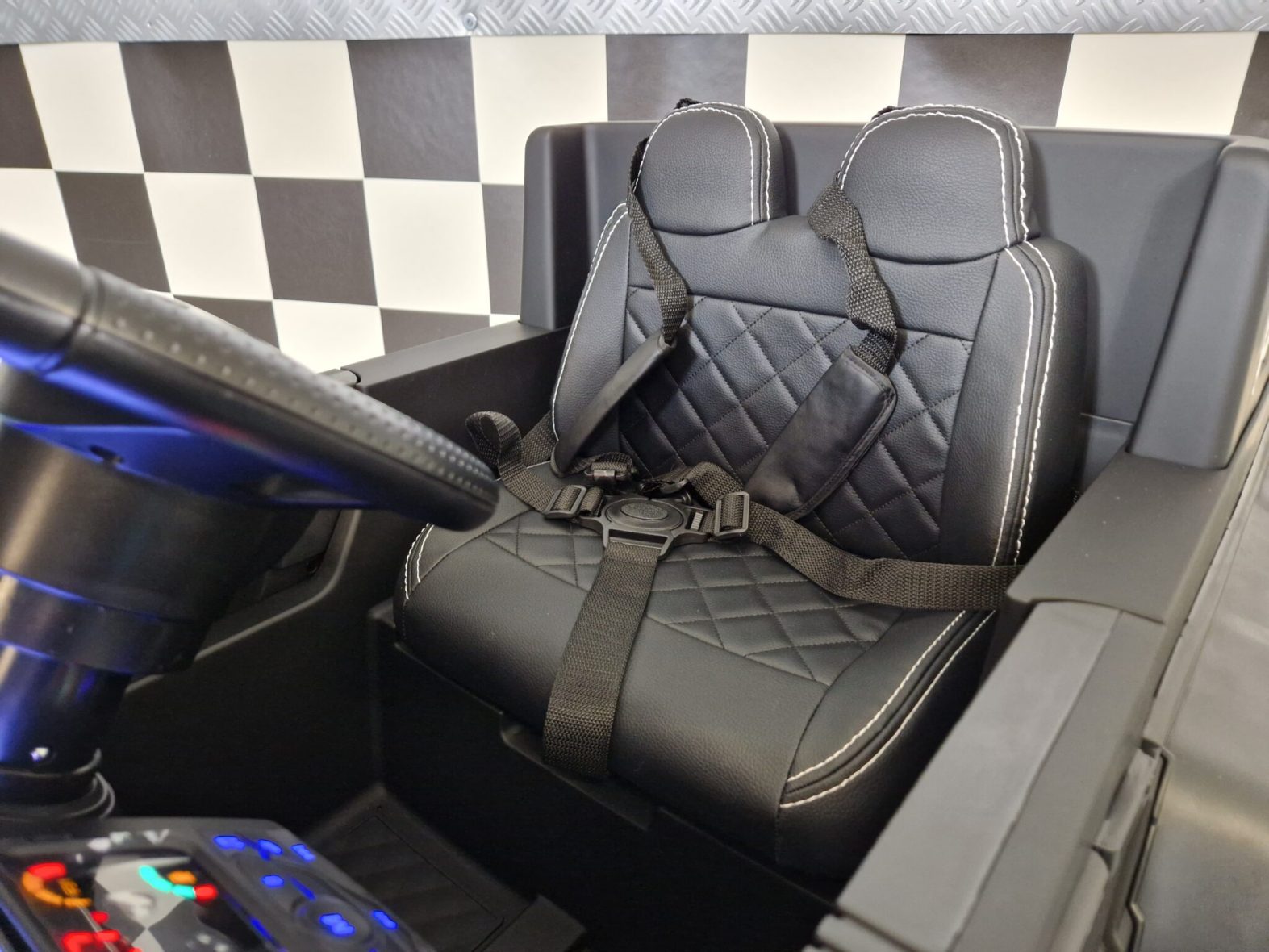 Elektrische-auto-kind-Mercedes-G63-mat-zwart