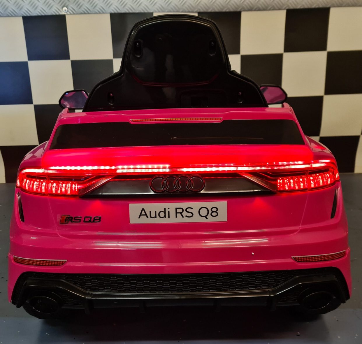 Elektrische-kinderauto-Audi-roze