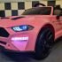 Ford Mustang roze elektrische kinderauto