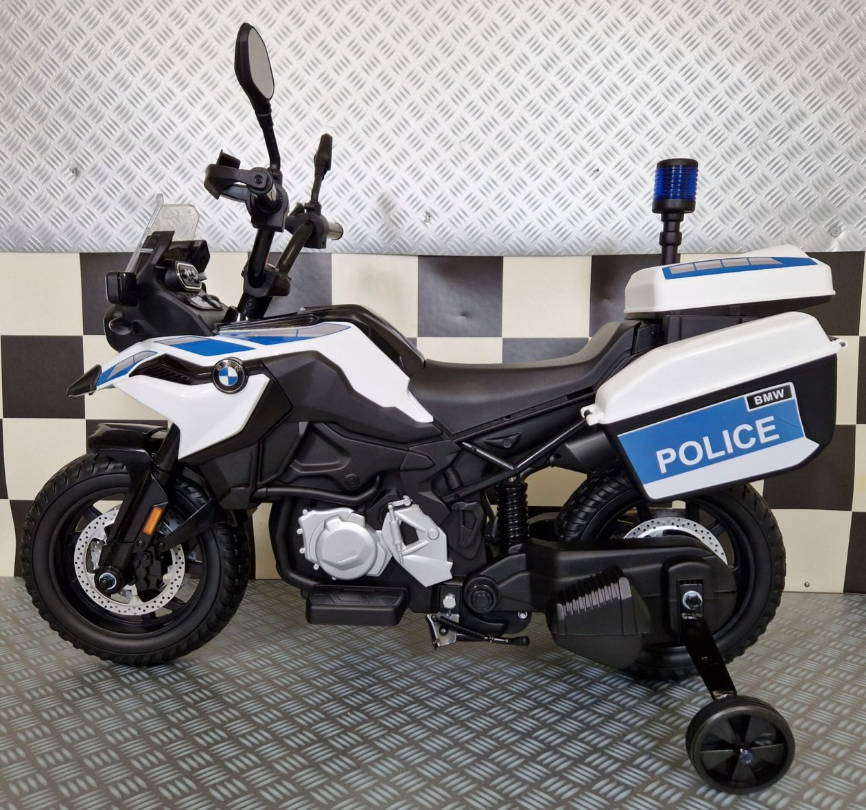 Kindermotor-BMW-politie
