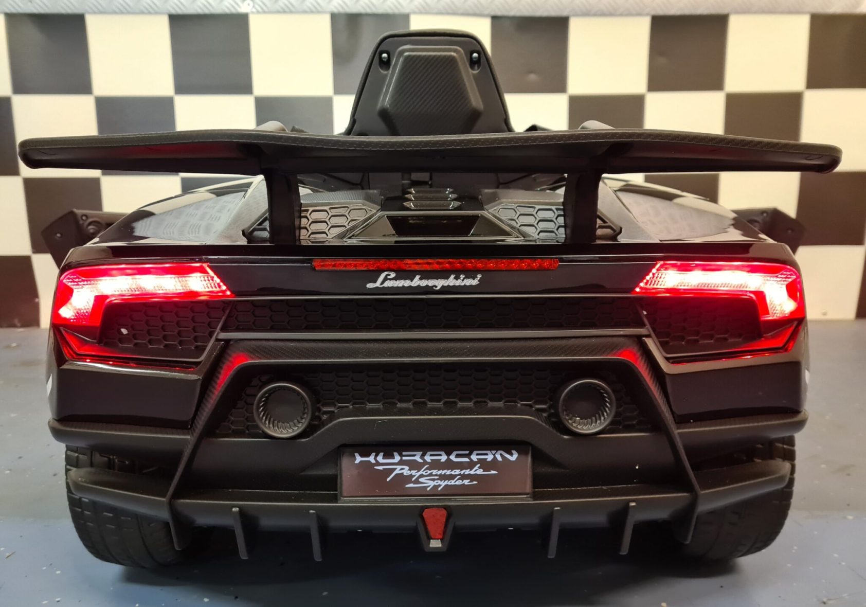 Lamborghini-Huracan-elektrische-kinderauto