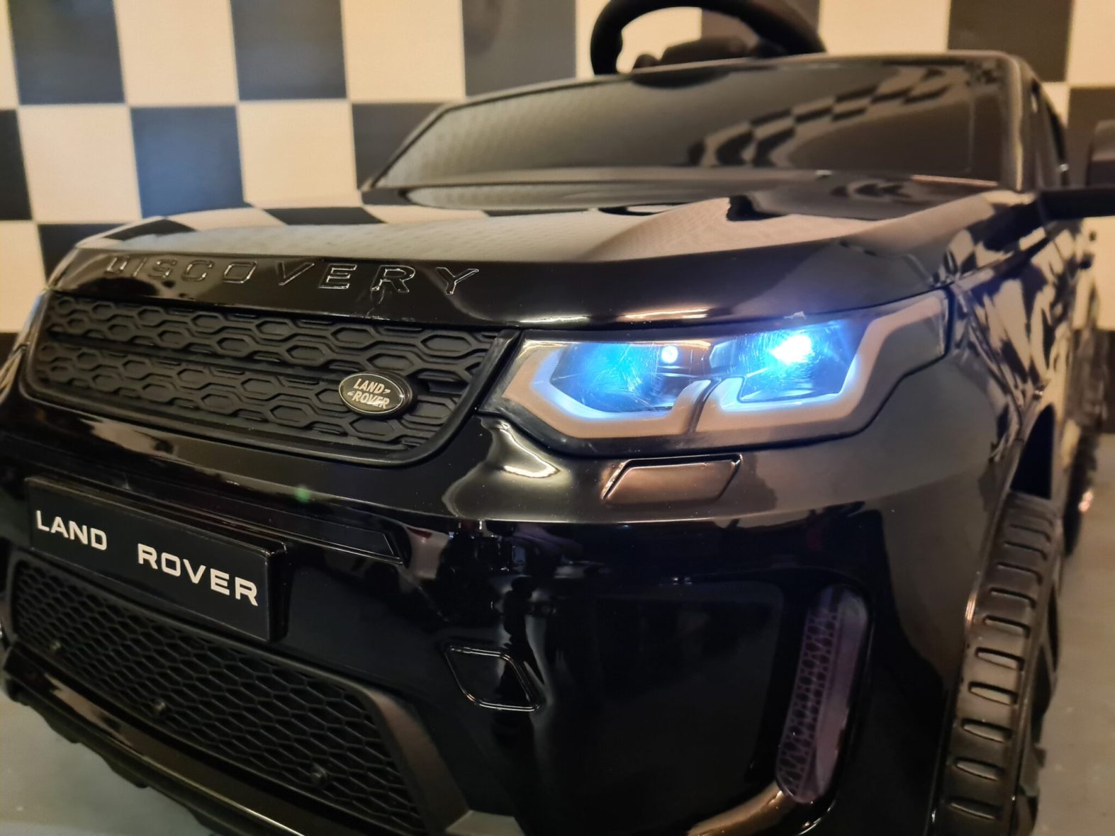 Land-Rover-Discovery-speelgoedauto