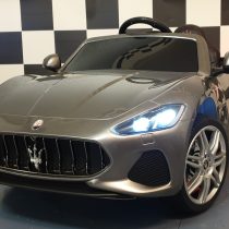 Maserati-accu-kinderauto