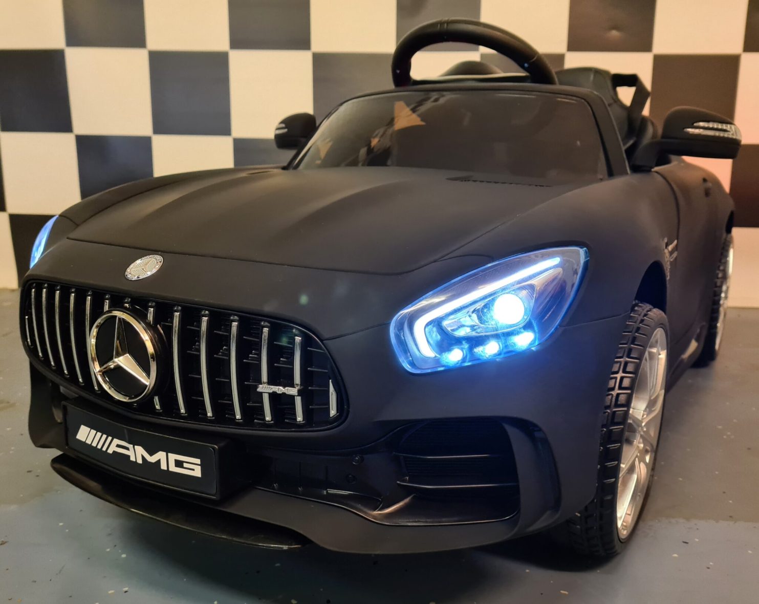 Mercedes Gtr Battery Children’s Car Matt Black 12 volt with Rc