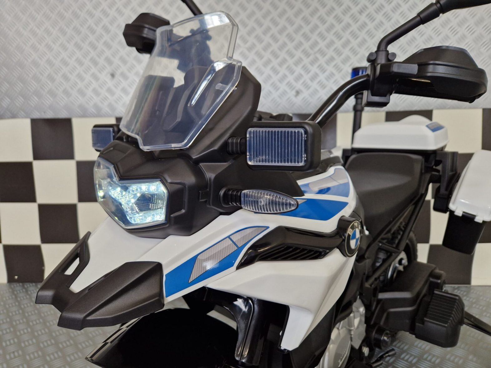Politie-BMW-kindermotor