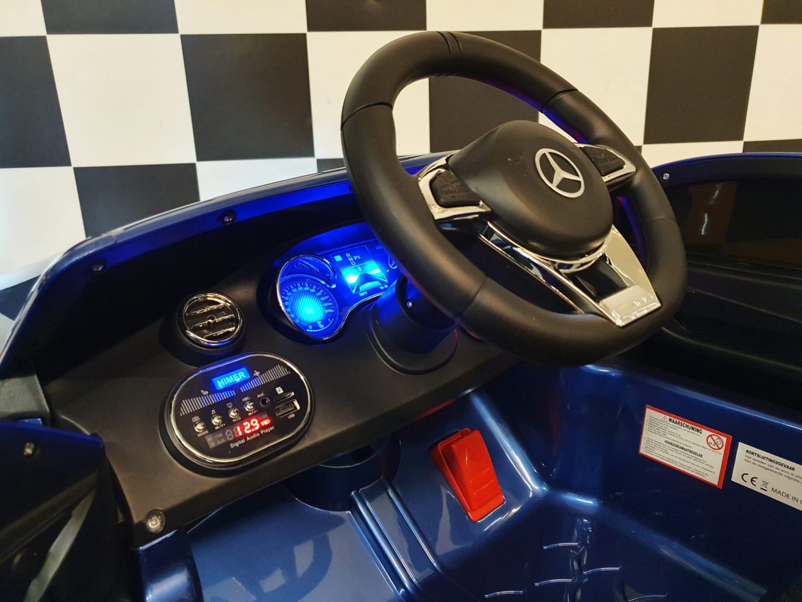 Speelgoed-auto-kind-Mercedes-C63