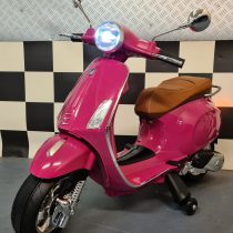 Speelgoed-scooter-Vespa