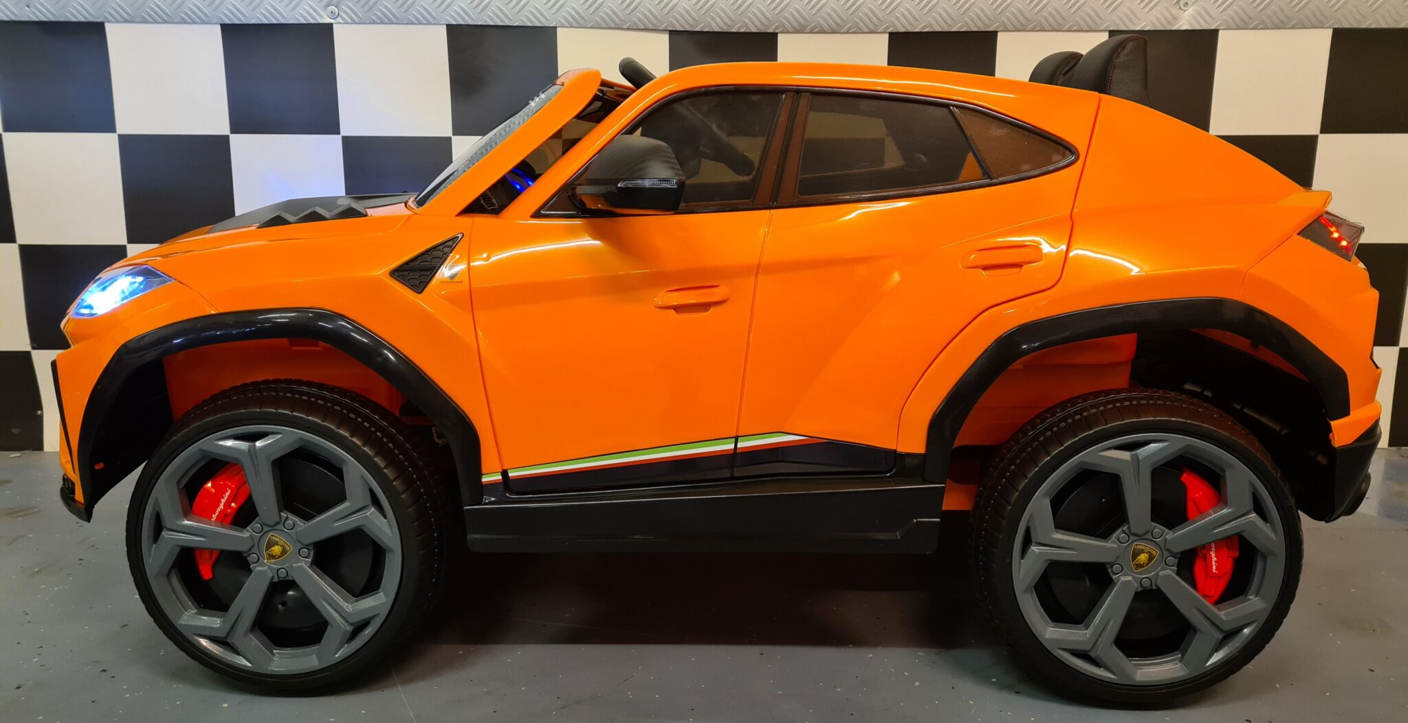 Speelgoedauto-Lamborghini-Urus-Oranje