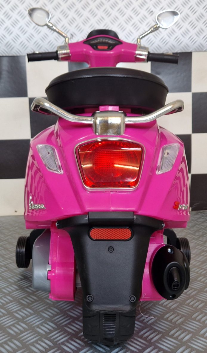 Vespa-Sprint-racing-kinderscooter-1