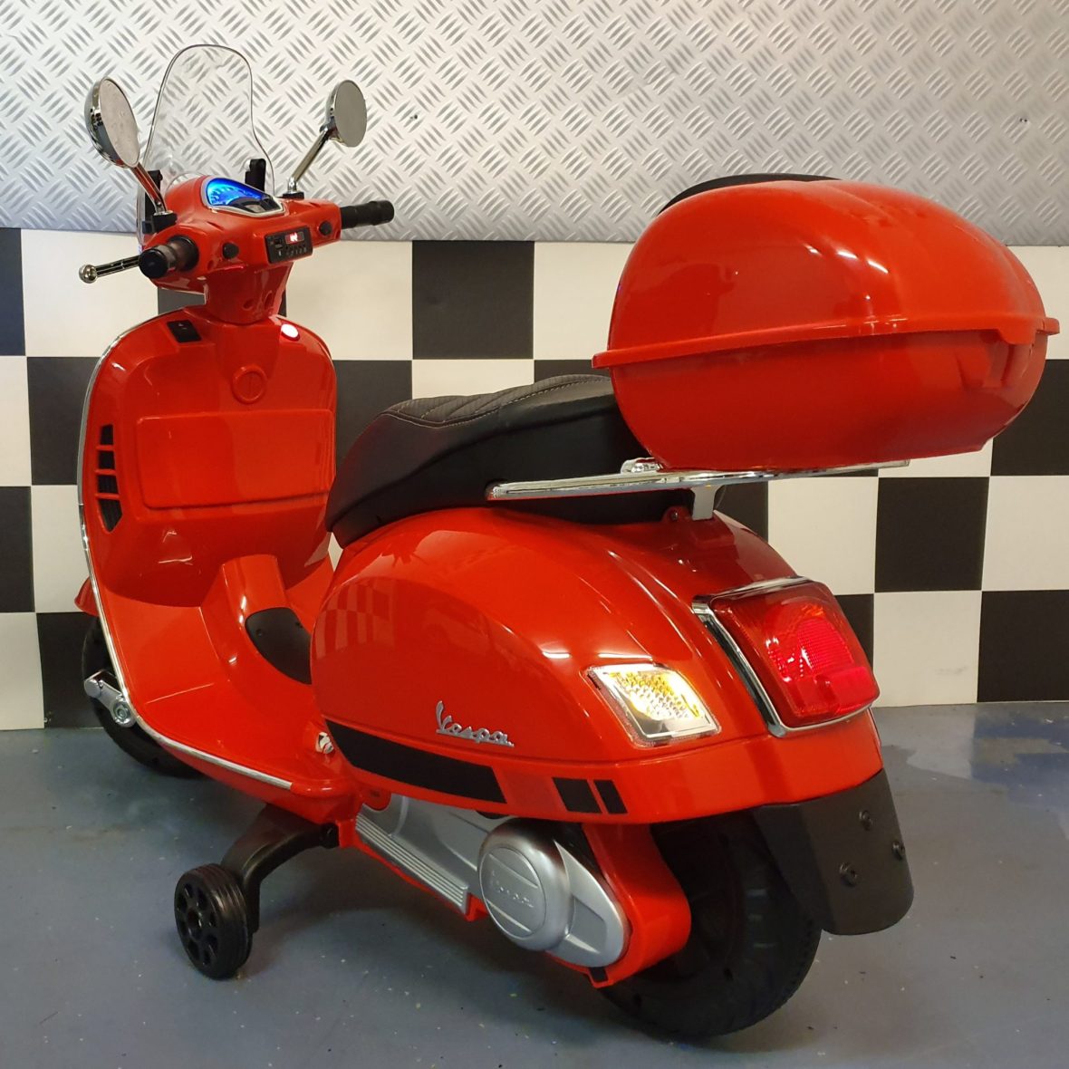 Vespa-accu-kinderscooter
