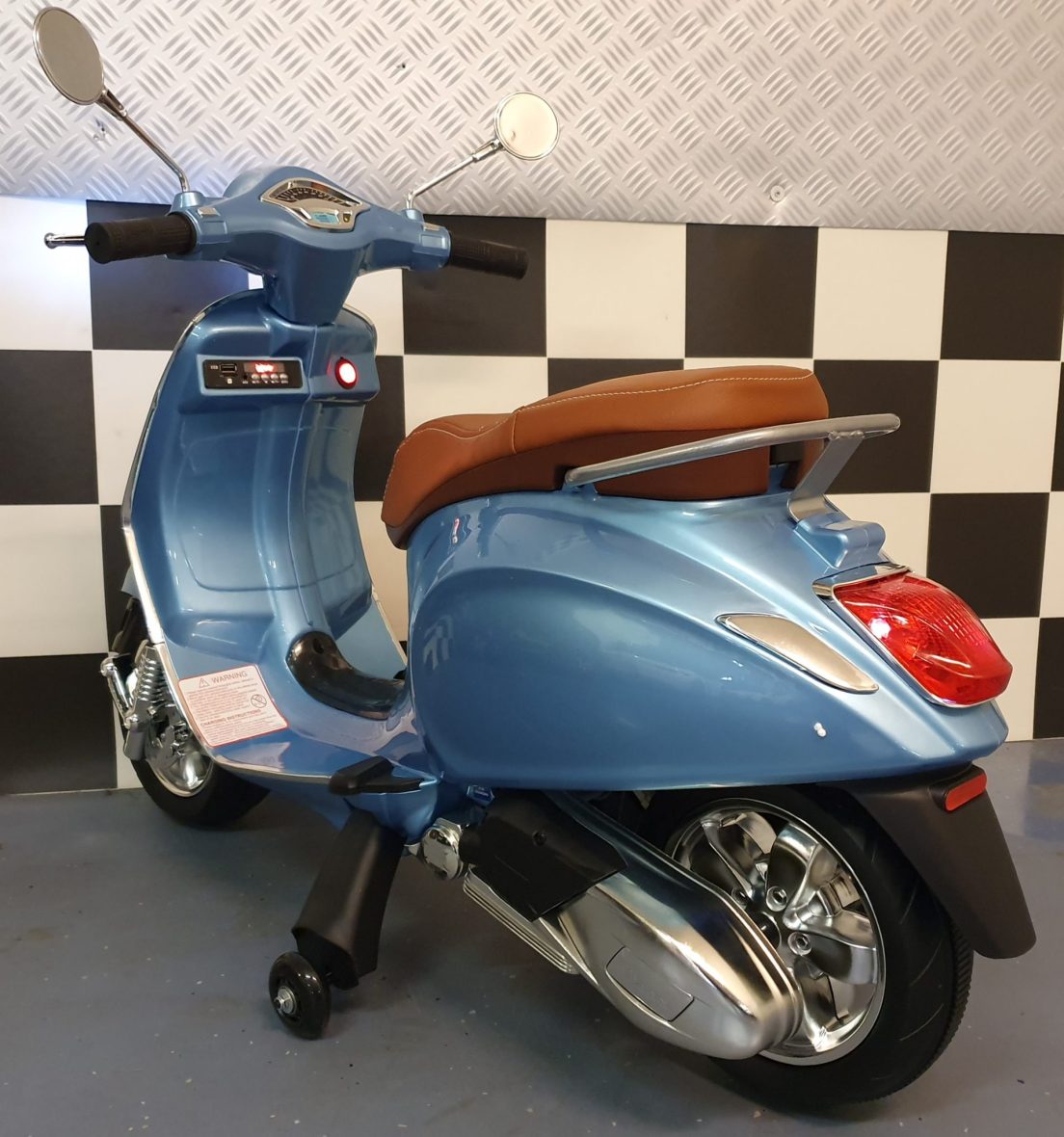 Vespa-scooter-Primavera