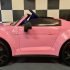 accu auto kind Ford Mustang roze