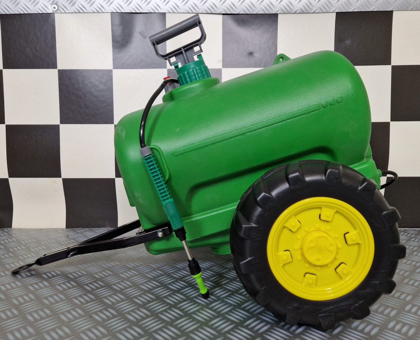 elektrische-kinder-tractor-met-watertank