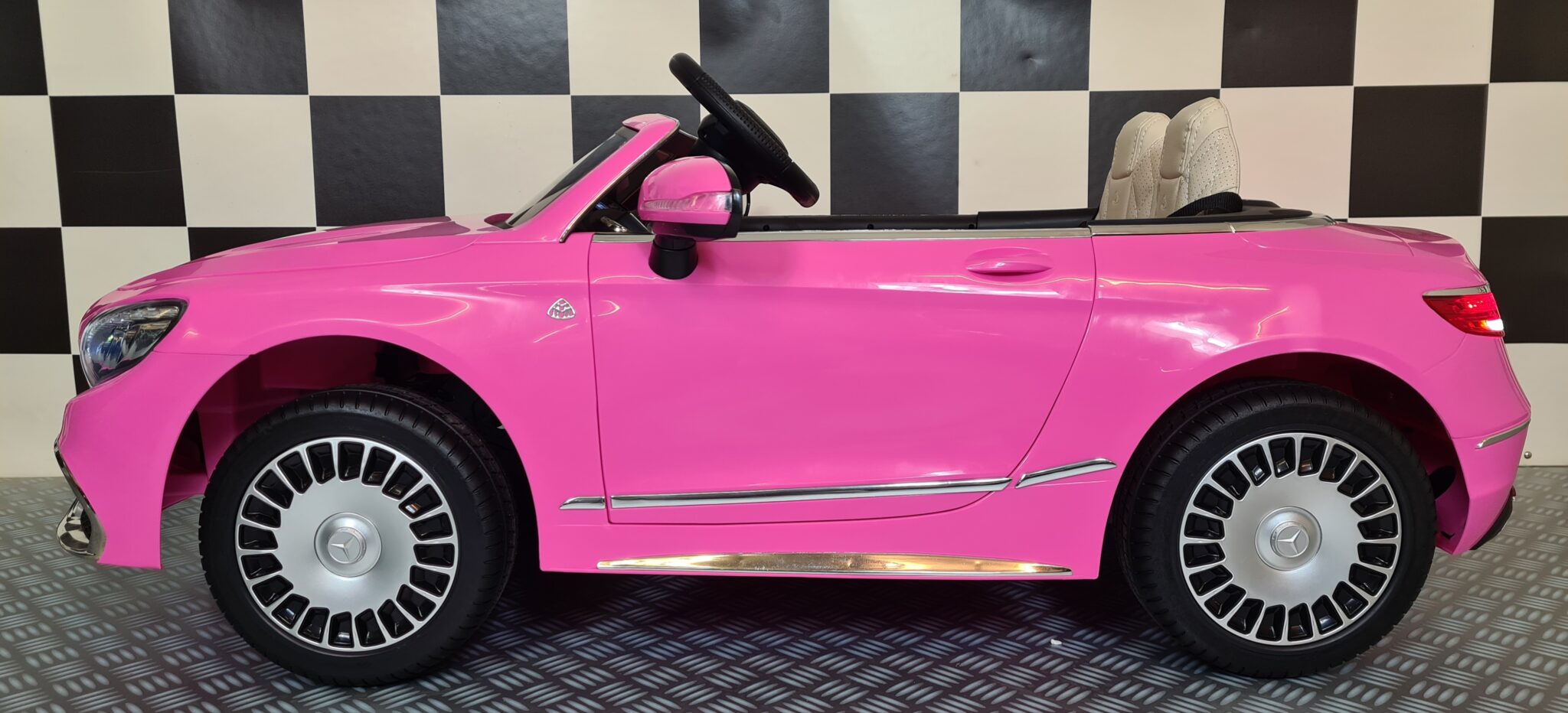 roze-mercedes-kinderauto-s650-1