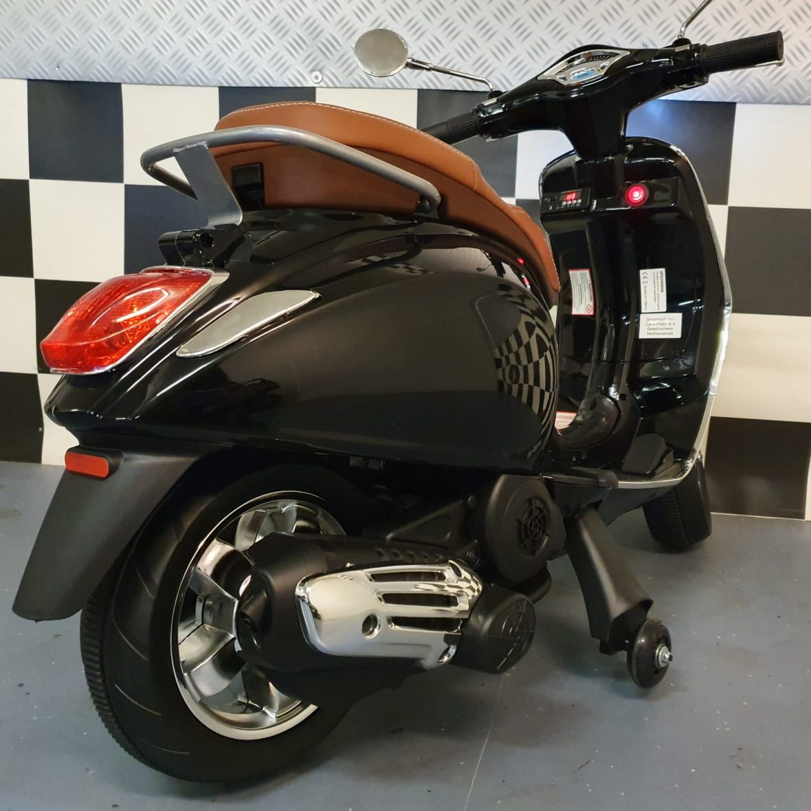 vespa-kinder-scooter-zwart