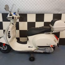 vespa-kinderscooter-12-volt