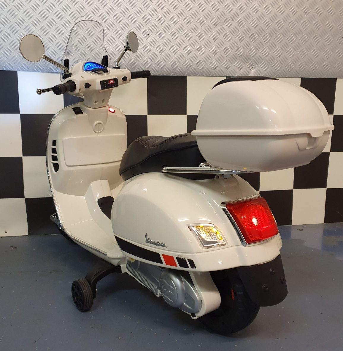 vespa-scooter-kind-12-volt