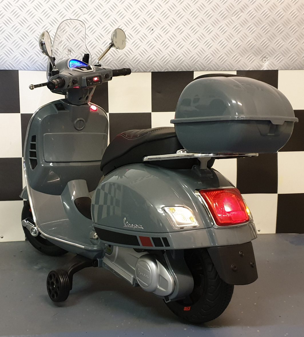vespa-scooter-voor-kind-grijs