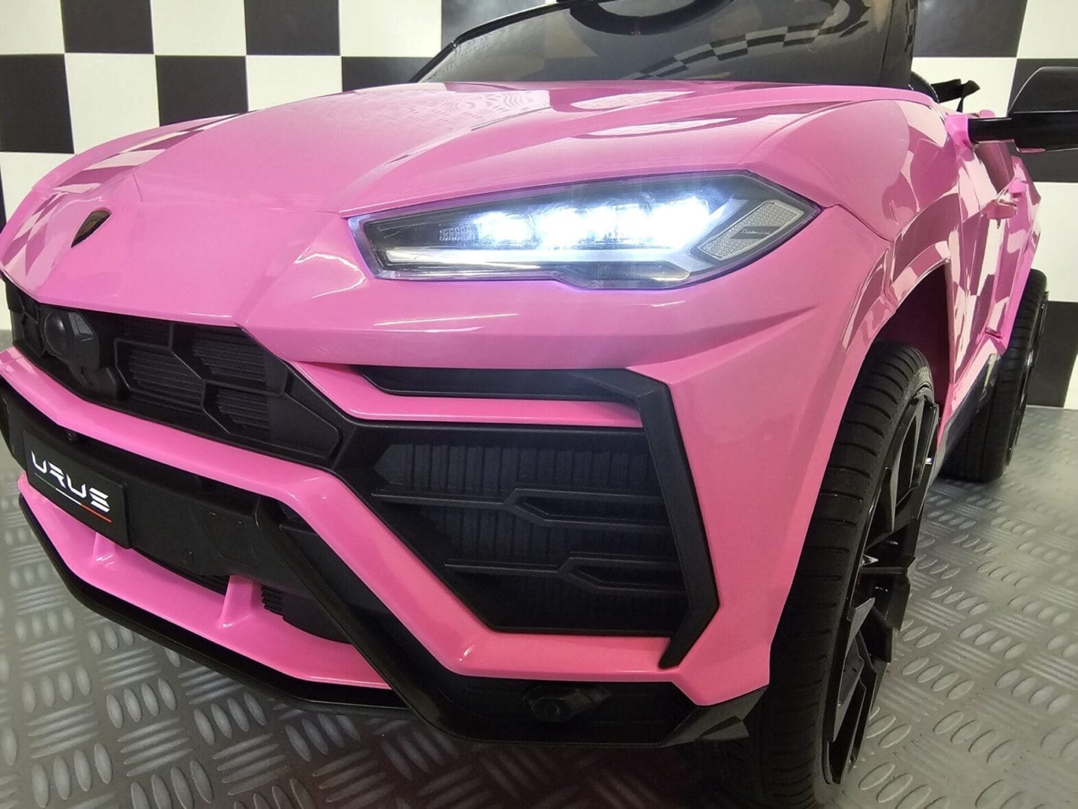 Pink 12V Lamborghini Urus Battery Children’s Car Remote Control Soft Start (4)