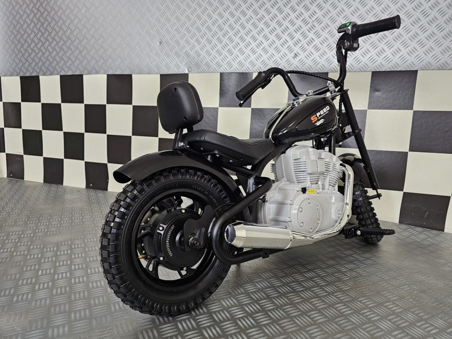 24V Black Chopper Children’s Motorcycle (7)