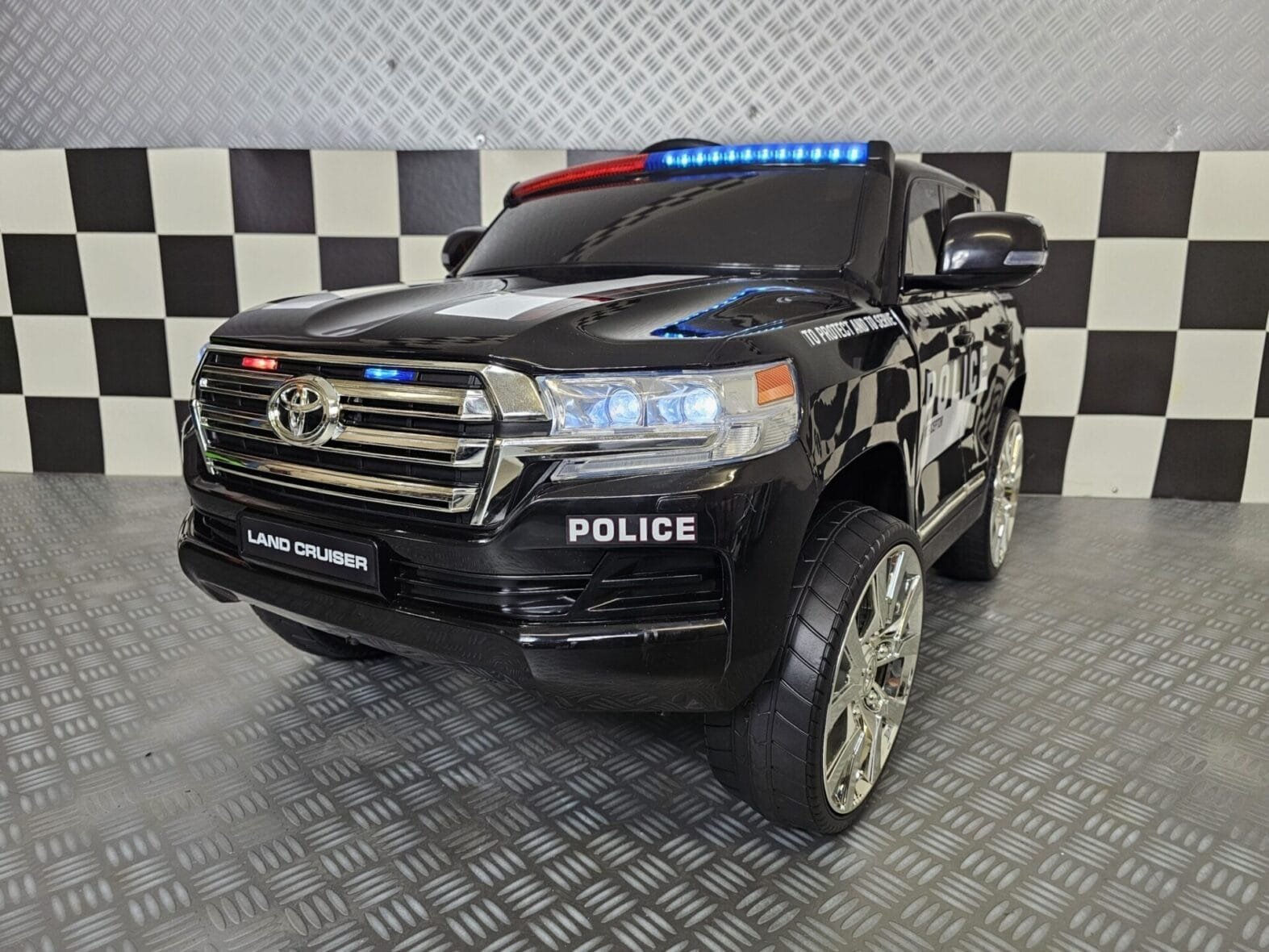 Toyota Land Cruiser Police 24V Electric Ride On (7)