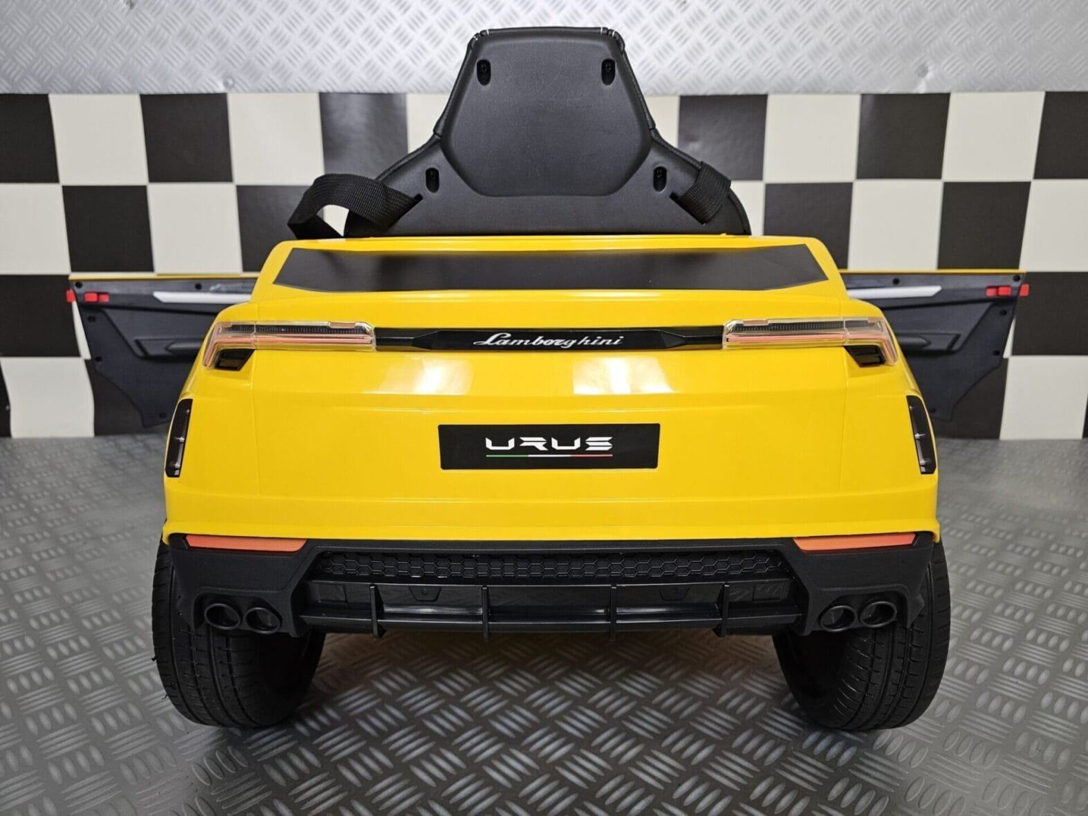 kids electric Lamborghini Urus yellow (9)