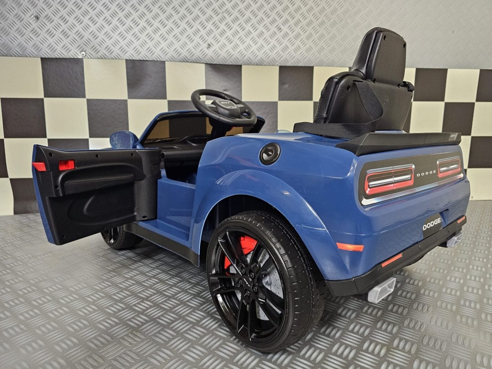 Children’s car Dodge SRT 12 volts – Gallery Image