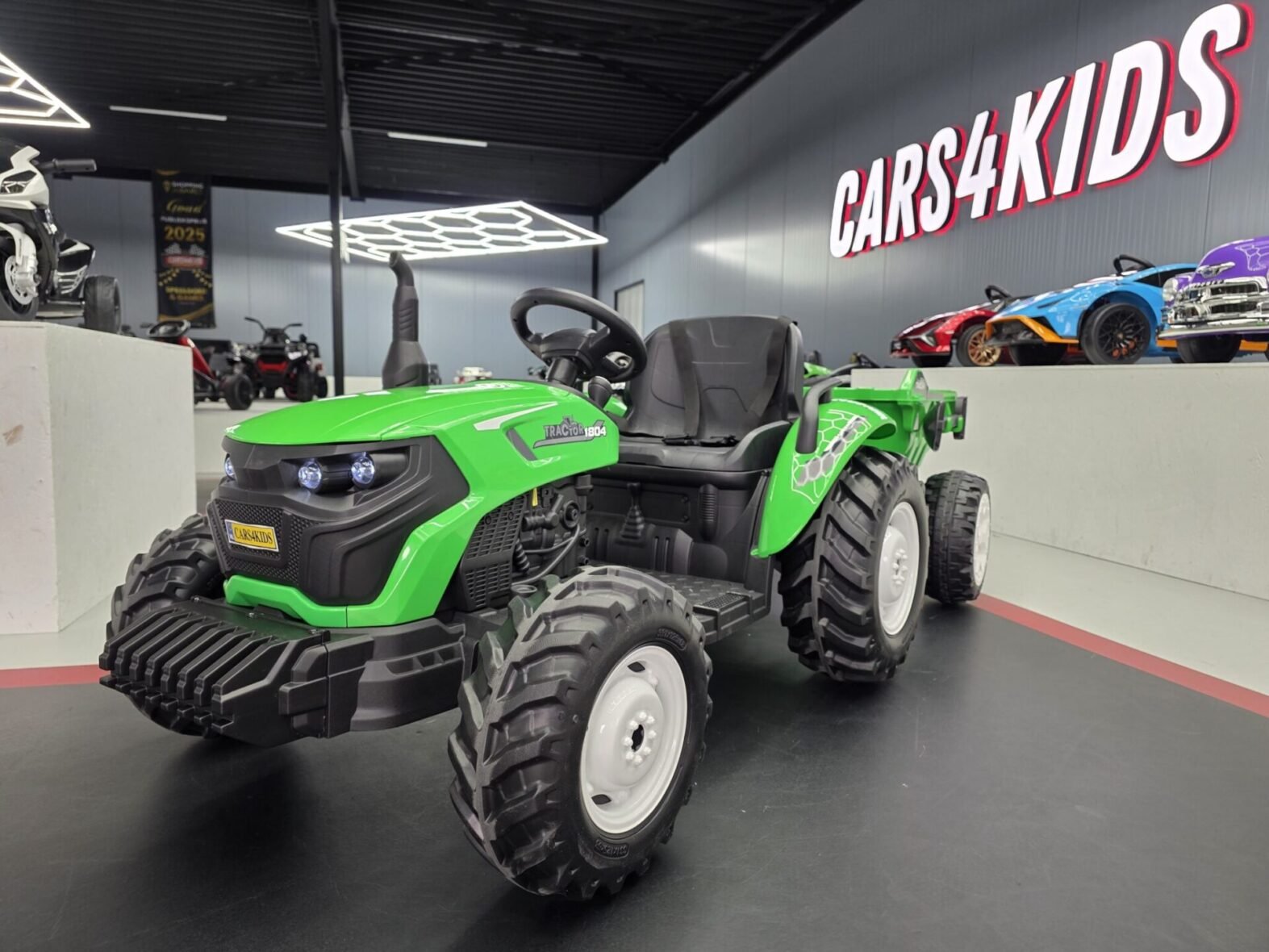 Children’s tractor 24 volt with trailer RC