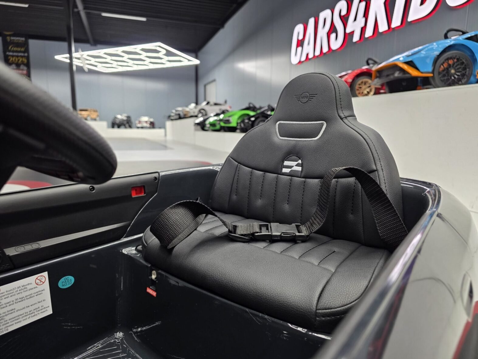 Electric children’s car Mini Cooper S 12 volt metallic black – Gallery Image