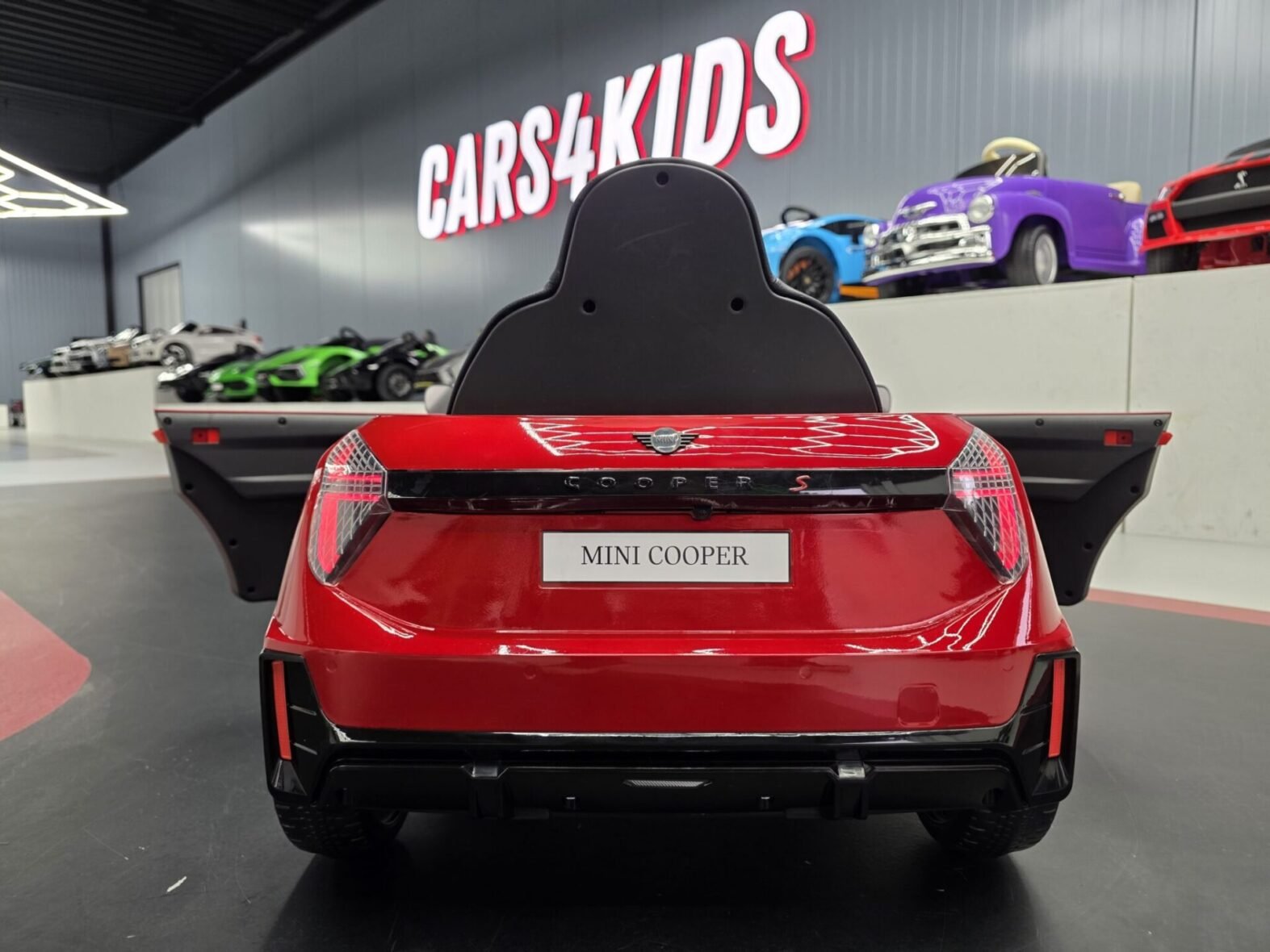 Children’s car Mini Cooper S 12 volt metallic red – Gallery Image