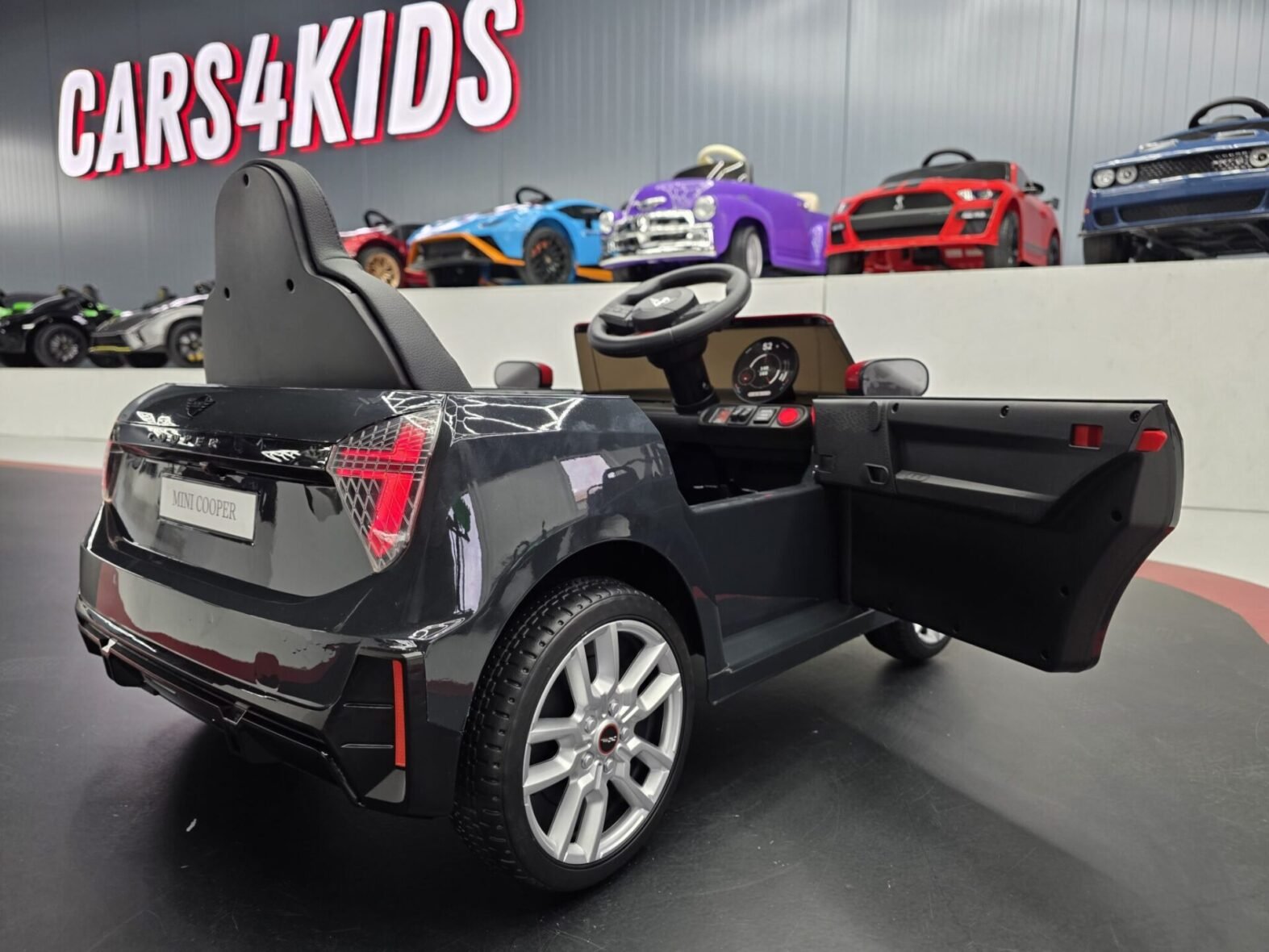 Electric children’s car Mini Cooper S 12 volt metallic black – Gallery Image