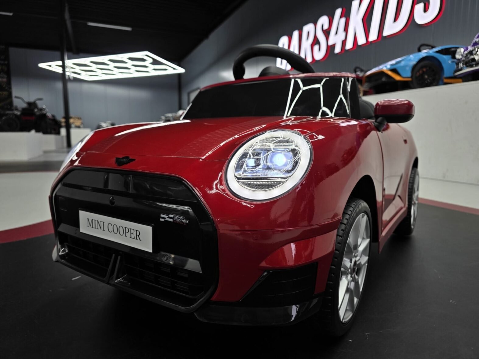 Children’s car Mini Cooper S 12 volt metallic red – Gallery Image