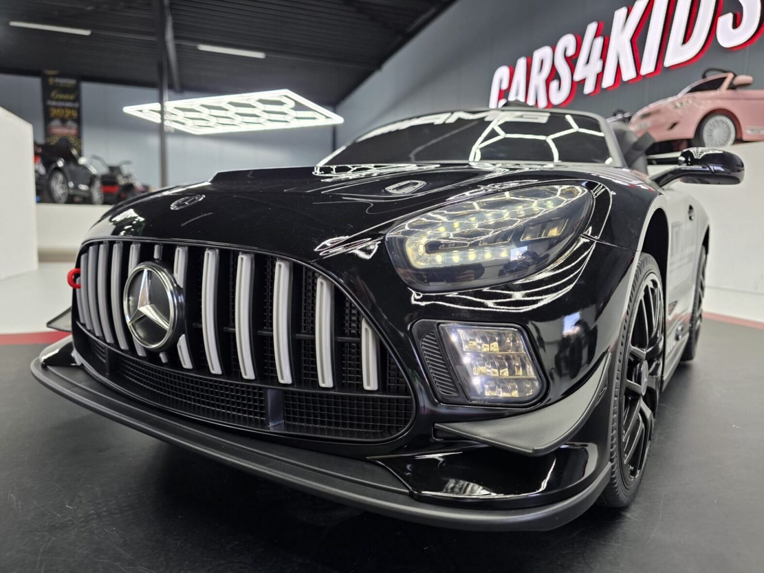 Mercedes GT3 AMG electric car – steering wheel and controls