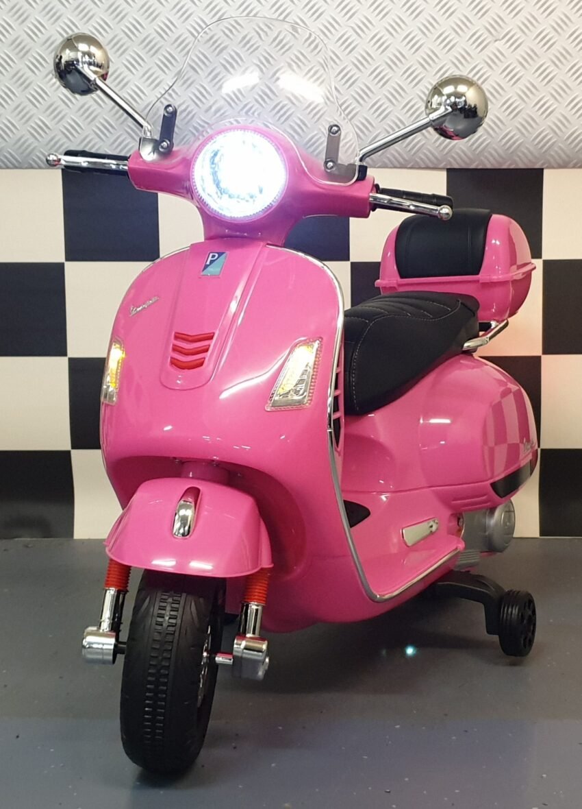 Vespa GTS Kids Electric Scooter Pink | 12V | Windshield & Trunk